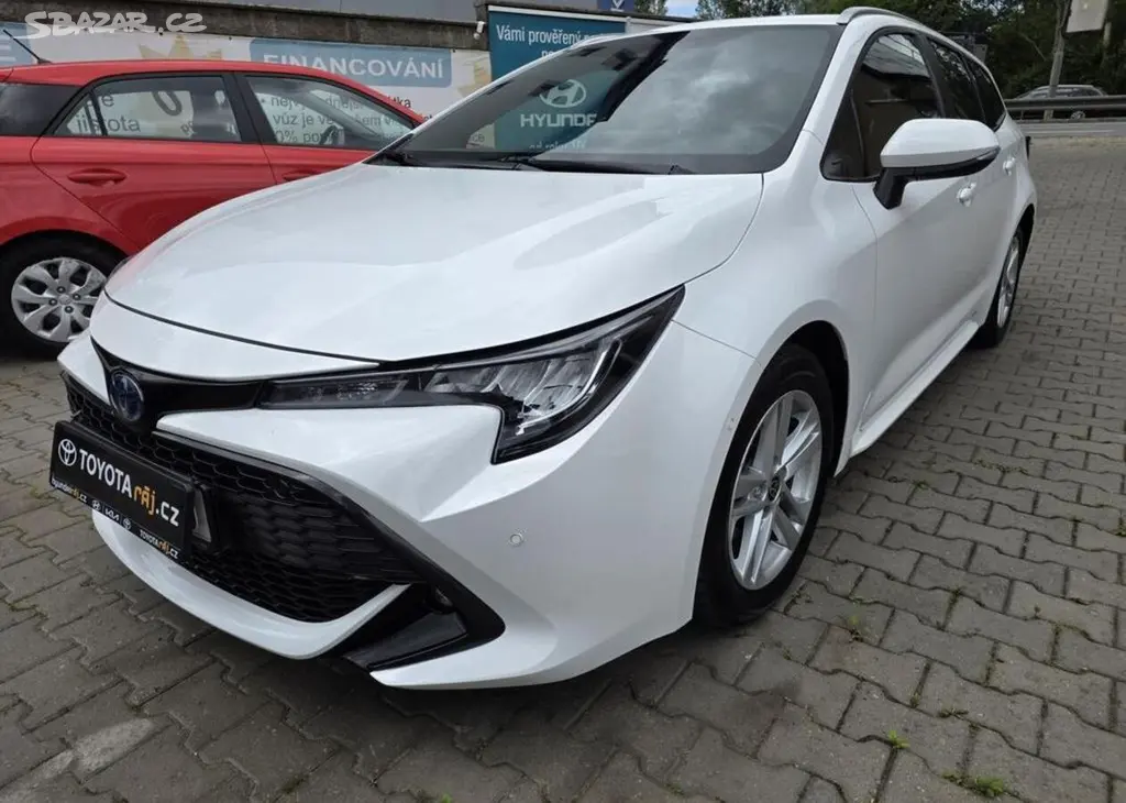 Toyota Corolla 1.8-1MAJITEL-PRAVIDELNÝ SERVIS